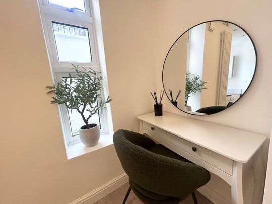 Holland Road, London - Photo 1