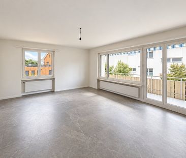 Erstvermietung 3.5 Zimmer Wohnung, Lebernstrasse 8, Nürensdorf - Photo 2