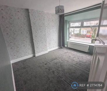 3 bedroom semi-detached house to rent - Photo 6