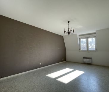 APPARTEMENT LUMINEUX T2 DE 50m2 AU 4ÈME ÉTAGE RÉSIDENCE DE VALOIS - Photo 2