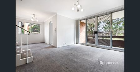 A two bedroom split level unit close to Parramatta CBD and station - Photo 5
