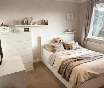 3 bedroom detached house to rent - Photo 2