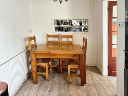 3 bedroom terraced house to rent - Photo 2