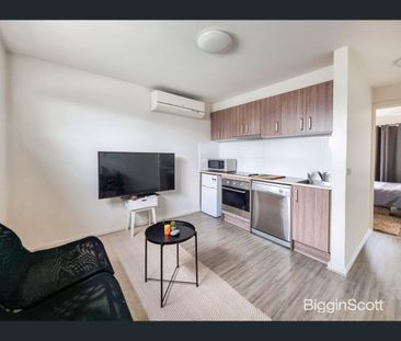 12/10 Arnott Street, Clayton, Vic 3168 - Photo 1