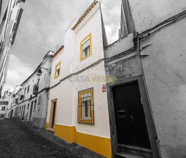 House T3 in Malagueira e Horta das Figueiras, Évora - Photo 1