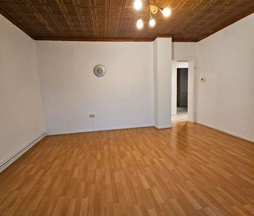 Charmante 3.5 Zimmerwohnung in einer ruhigen Gegend - Photo 3