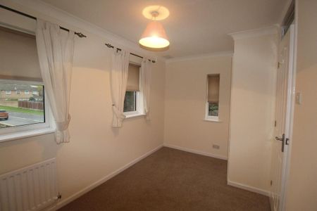 2 bedroom semi-detached house to rent - Photo 2