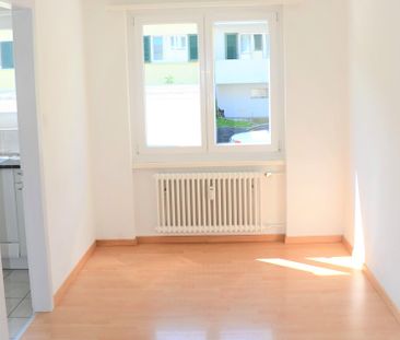 "3.5-Zimmer-Erdgeschosswohnung mit Balkon an zentraler Lage" - Photo 6