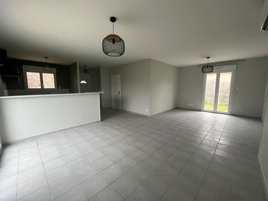 Location Maison 4 pièces 88m² - Photo 1