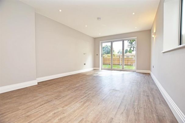 3 bedroom apartment to rent - Photo 1