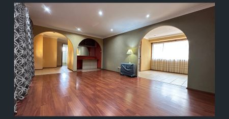 Positioned in a serene and quiet street !!! - Photo 5