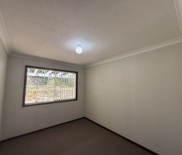 83 Kingsway Avenue RANKIN PARK NSW 2287 - Photo 5