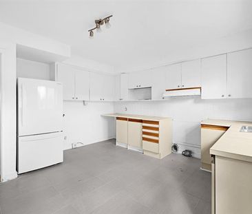 Unit : Entire unit - Photo 5