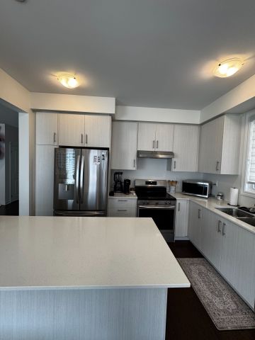 For Lease - 18 Gemini Drive, Barrie, Ontario - Photo 4