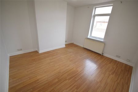 2 bed maisonette to rent in Olinda Road, Bridlington, YO15 - Photo 5