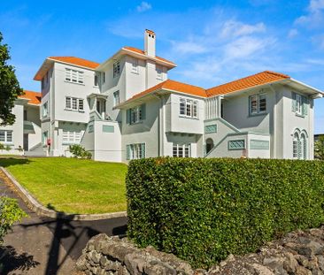 Historic Art Deco Apartment - Mount Eden (2 brms) - Photo 4