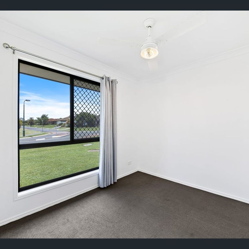 Modern Family Home in Great Location – Available 30 January! - Photo 1