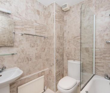 4 bedroom townhouse to rent - Photo 6