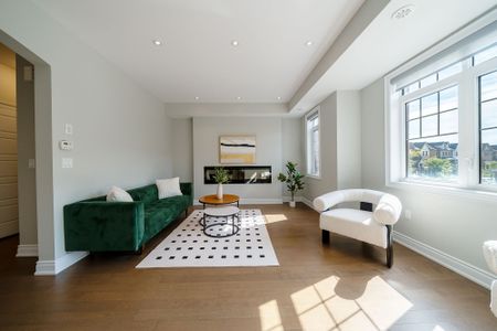 For Lease - 61 Isabella Peach Drive, Markham, Ontario - Photo 2