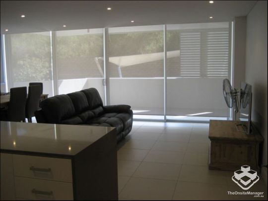 Furnished CBD Apartment - Photo 1