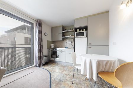 Studio to rent - Photo 3