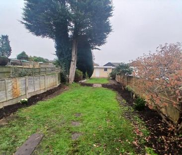 3 bedroom semi-detached house to rent - Photo 6