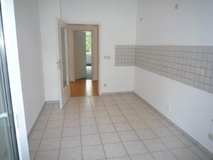 Robert-Blum-Str. 11, Wohnung 2 ~~~ Balkon, Bad mit Wanne , Abstellraum, Keller, Stellplatz - Photo 3