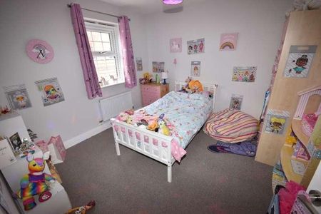 Chadwick Way, Coningsby, LN4 - Photo 2