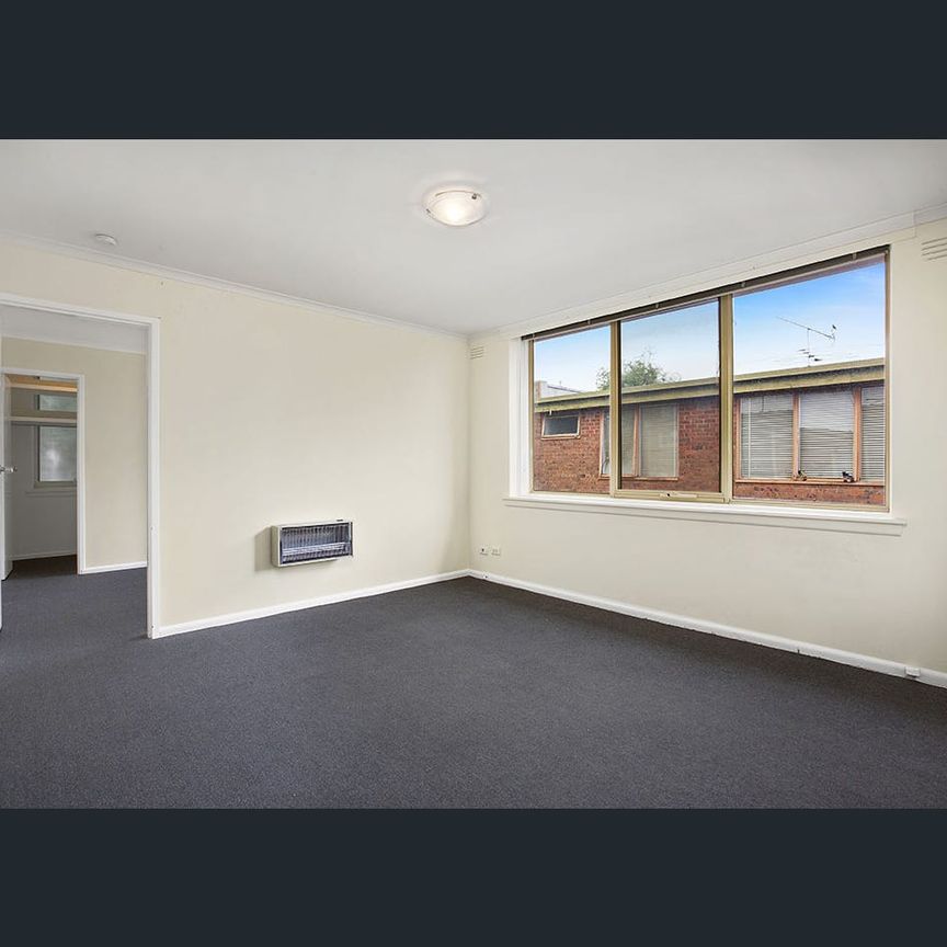 Convenience & Easy Living - Photo 1