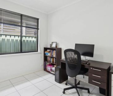 Well-Presented Home in Quiet Mawson Lakes - Photo 4