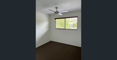 Duplex in Pacific Pines - Photo 4