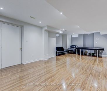 Detached Home For Lease | N8125238 - Photo 6