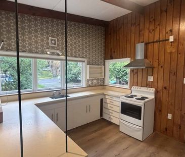 Freshly Renovated Family Home - Cashmere High School Zone - Photo 4