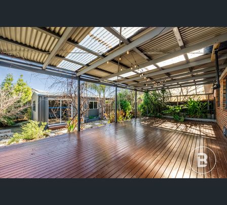 36 Churchill Avenue, Flora Hill, Vic 3550 - Photo 1