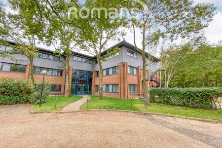 Fleet House, Barley Way, Fleet, GU51 - Photo 5