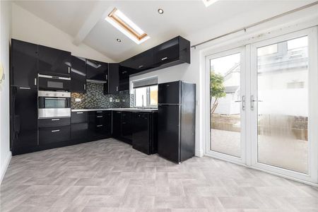 244 Foxrock Grove Kill Lane Dublin 18 - Photo 5