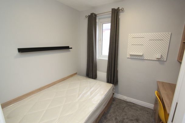 106 BELLE VUE ROAD Leeds - LS3 1HF - Photo 1