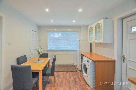 2 bedroom end of terrace house to rent - Photo 3