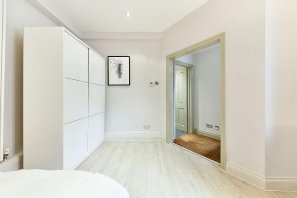 Studio to rent - Photo 1