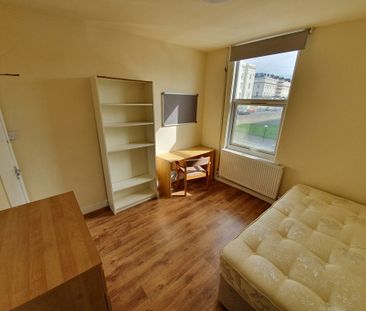 5 Bed Student Accommodation - Photo 1