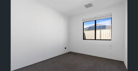 Spacious 4 Bed, 2 Bath Home in Bertram - Photo 3