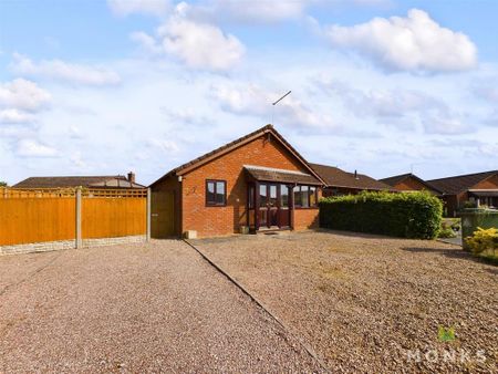 2 bedroom terraced bungalow to rent - Photo 3