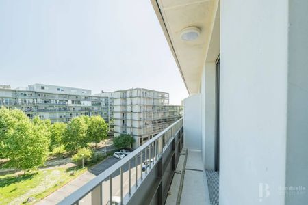 Rental Apartment Bordeaux Saint-Jean - Photo 5