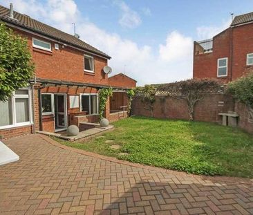 Ebble Close, Aylesbury, HP21 - Photo 3