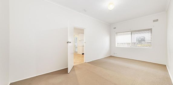 1/60 Moverly Road, Maroubra, NSW 2035 - Photo 2