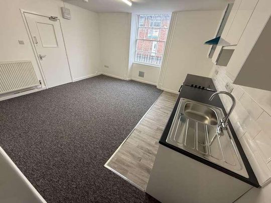 The Halve, Trowbridge, Wiltshire, BA14 - Photo 1