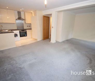 Queens Park Avenue, BH8 - Photo 2