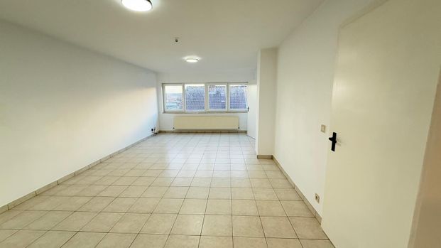 Verzorgd appartement met 2 slaapkamers in Lanaken - Photo 1