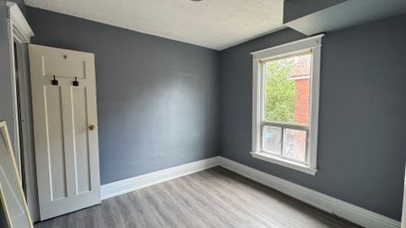 For Lease - 4 Fife Street, Hamilton, Ontario - Photo 4