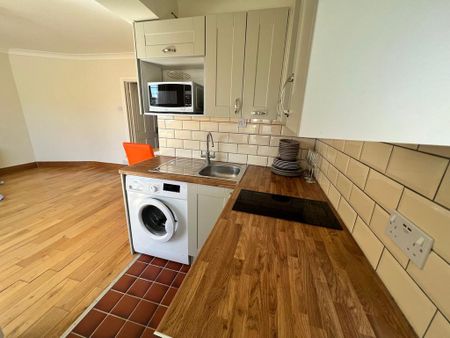 1 bedroom flat to rent - Photo 4